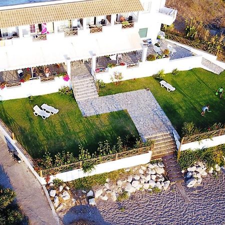 Nereides Apartments Agios Gordios  Eksteriør billede