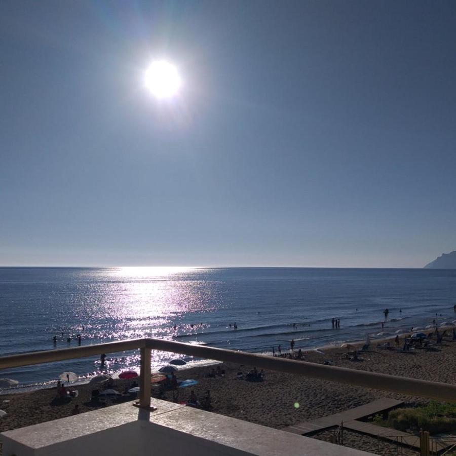 Nereides Apartments Agios Gordios  Eksteriør billede