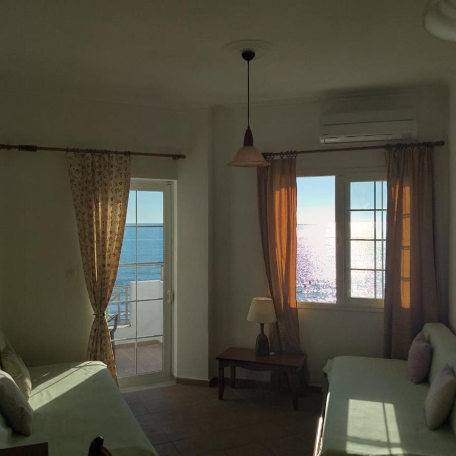 Nereides Apartments Agios Gordios  Eksteriør billede