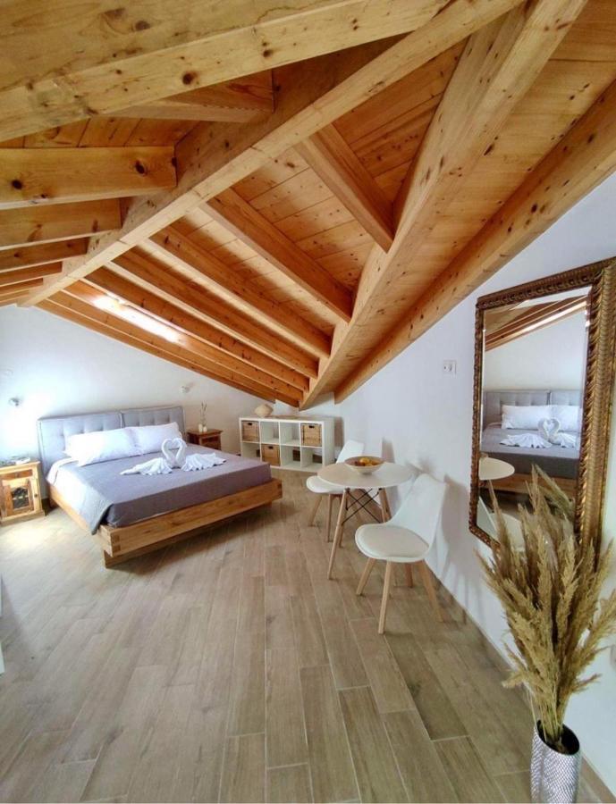 Nereides Apartments Agios Gordios  Eksteriør billede