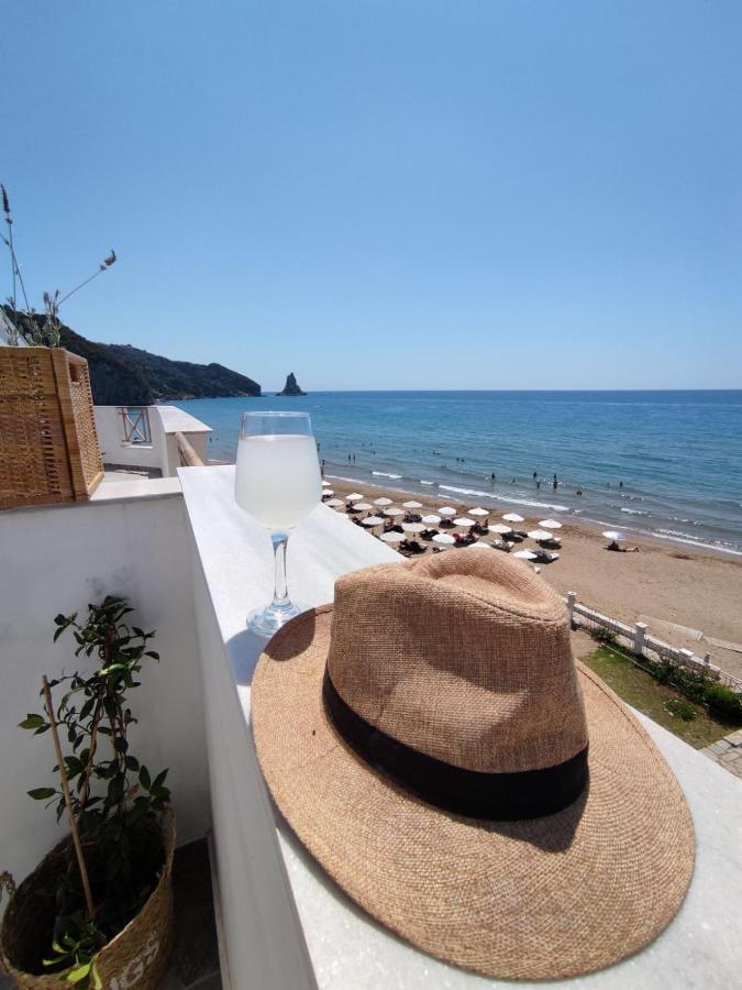 Nereides Apartments Agios Gordios  Eksteriør billede