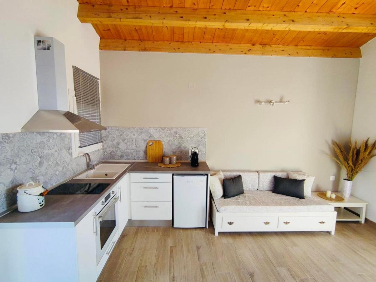Nereides Apartments Agios Gordios  Eksteriør billede