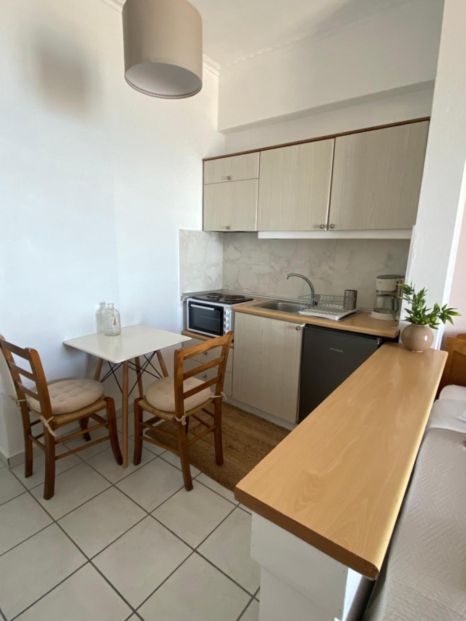 Nereides Apartments Agios Gordios  Eksteriør billede
