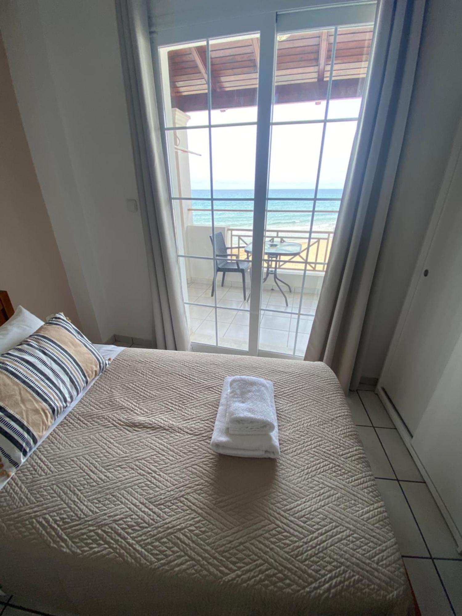 Nereides Apartments Agios Gordios  Eksteriør billede